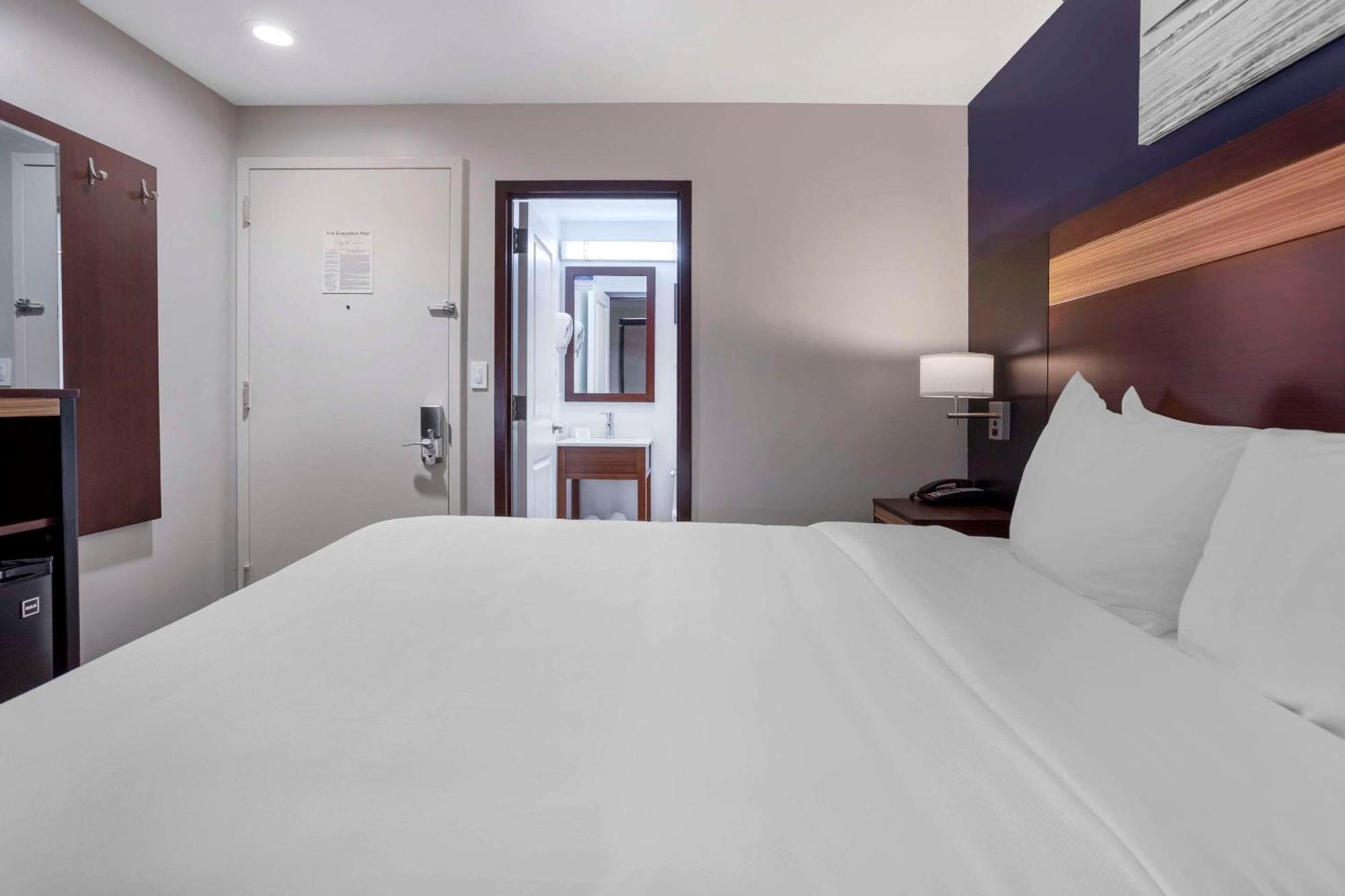 Avion Inn Near Lga Airport, Ascend Hotel Collection New York Eksteriør billede