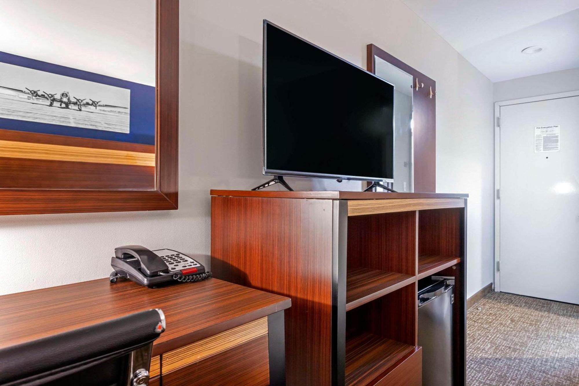 Avion Inn Near Lga Airport, Ascend Hotel Collection New York Eksteriør billede