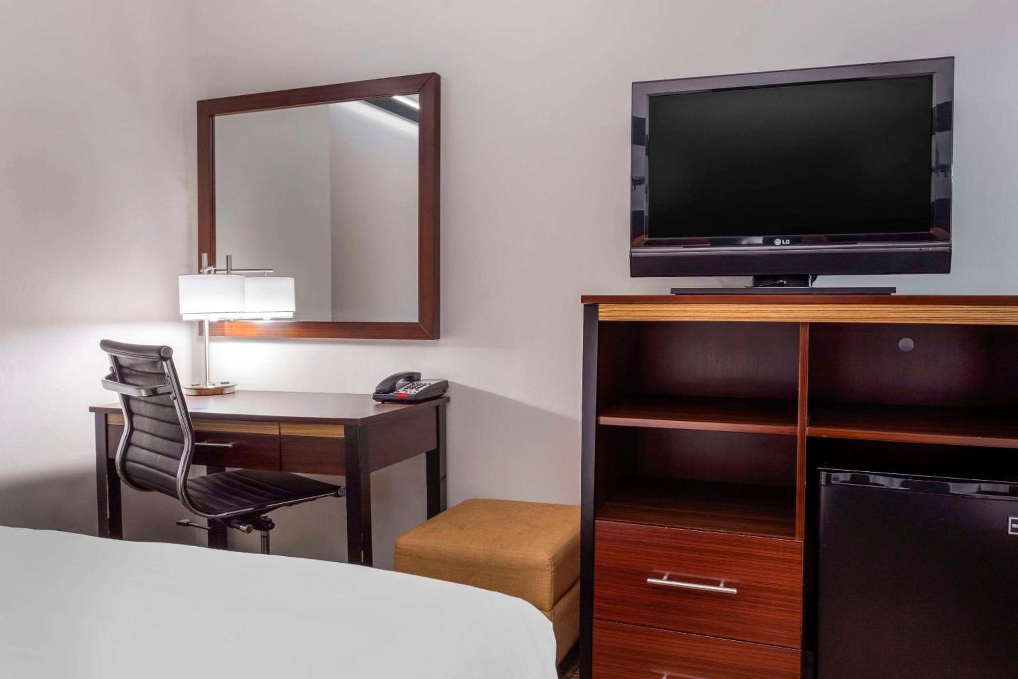 Avion Inn Near Lga Airport, Ascend Hotel Collection New York Eksteriør billede
